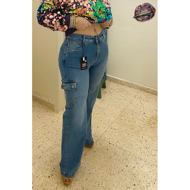Así Soy Lola Focus Cargo Jean